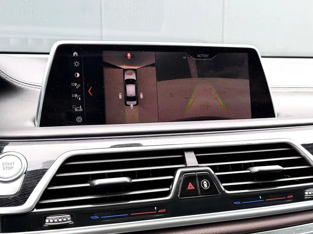 BMW 7-serie 740e uit 2019, foto 14