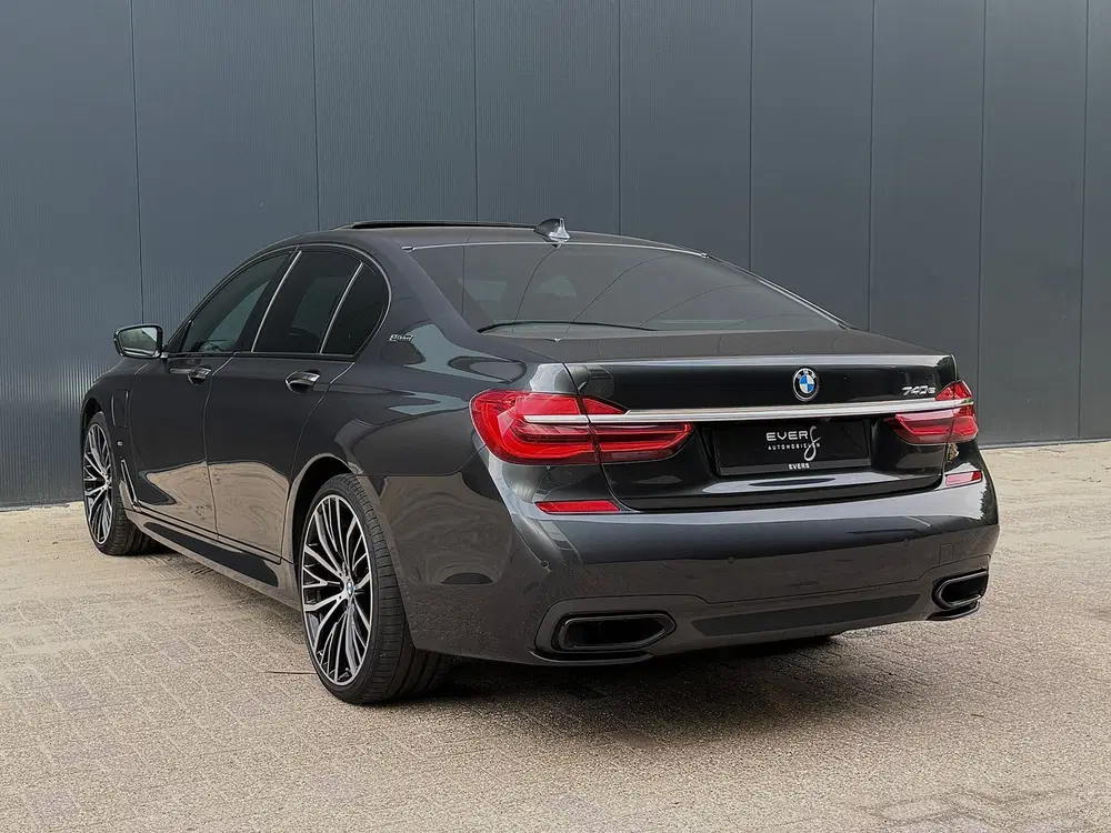 BMW 7-serie 740e uit 2019, foto 6
