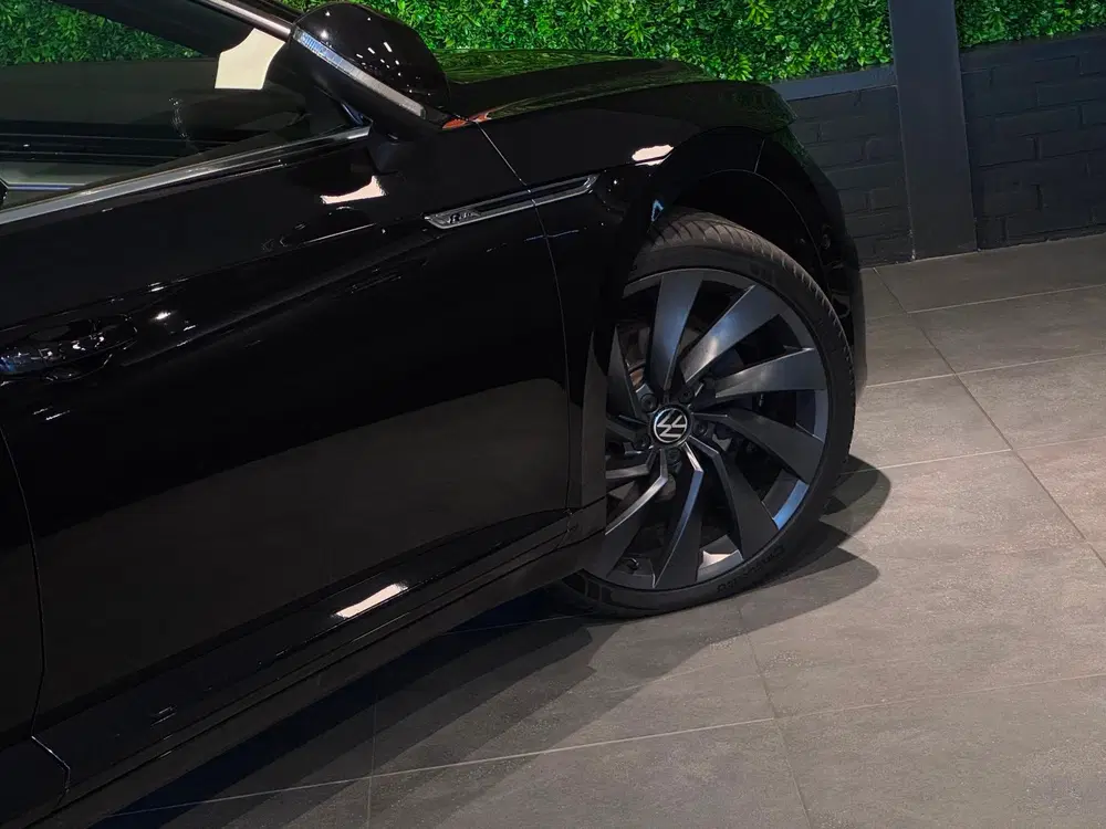 Volkswagen Arteon 2.0 TSI 3x R-LINE uit 2019, foto 13