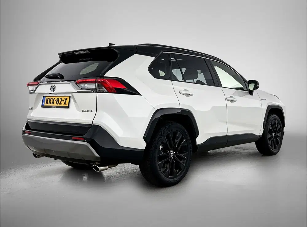 Toyota RAV 4 2.5 Hybrid Bi-Tone uit 2021, foto 2