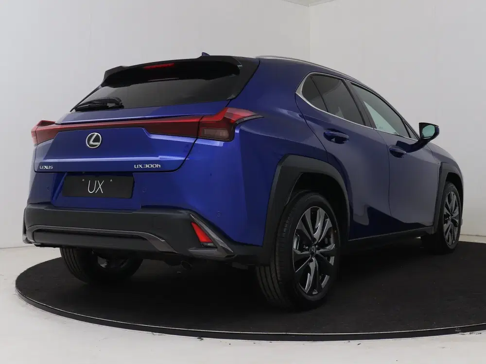 Lexus UX Ultimate Edition uit 2026, foto 2