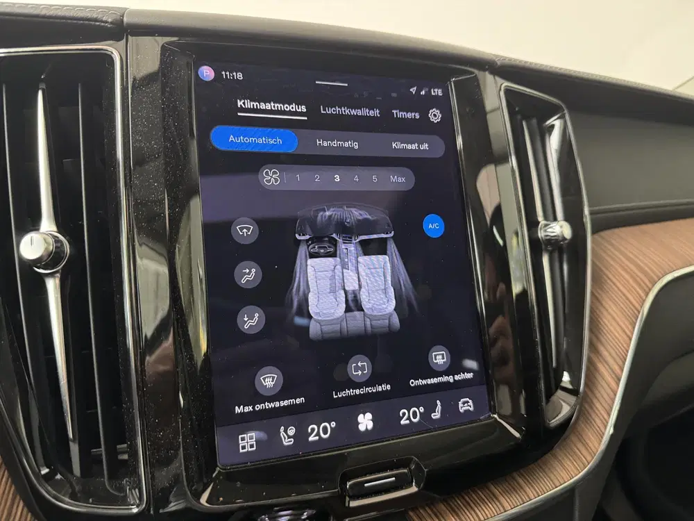 Volvo XC60 2.0 T8 Plug-in hybrid AWD Ultimate Bright uit 2022, foto 13