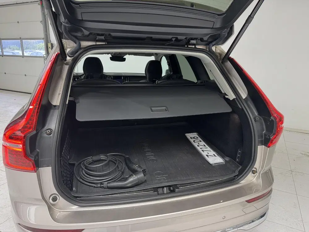 Volvo XC60 2.0 T8 Plug-in hybrid AWD Ultimate Bright uit 2022, foto 9