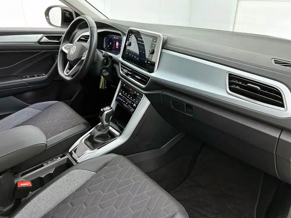 Volkswagen T-Roc 1.5 TSI Life Edition uit 2025, foto 13