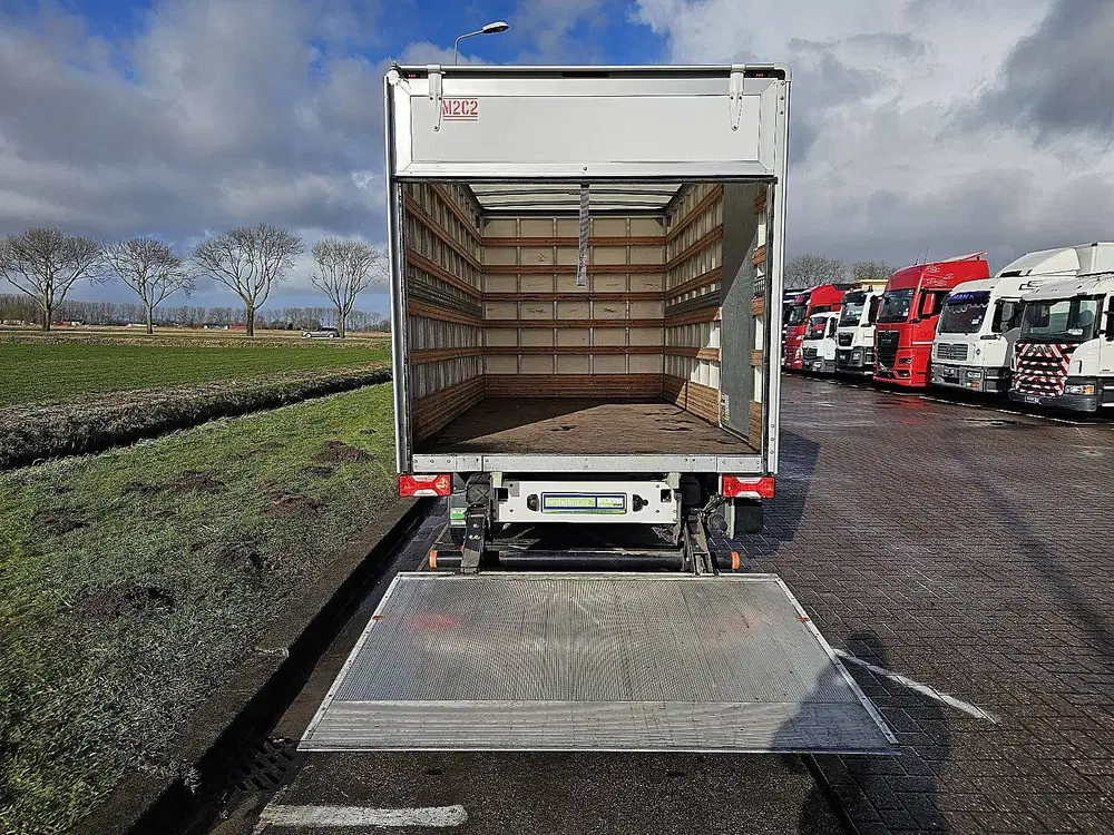 Volkswagen Crafter 35 2.0 TDI Bakwagen Laadklep Airco Zijdeu uit 2024, foto 9