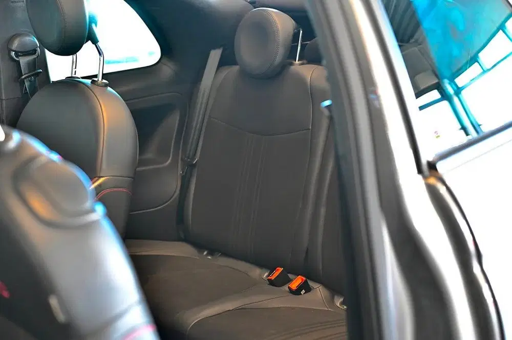 Fiat 500C 1.0 Hybrid Sport uit 2021, foto 12