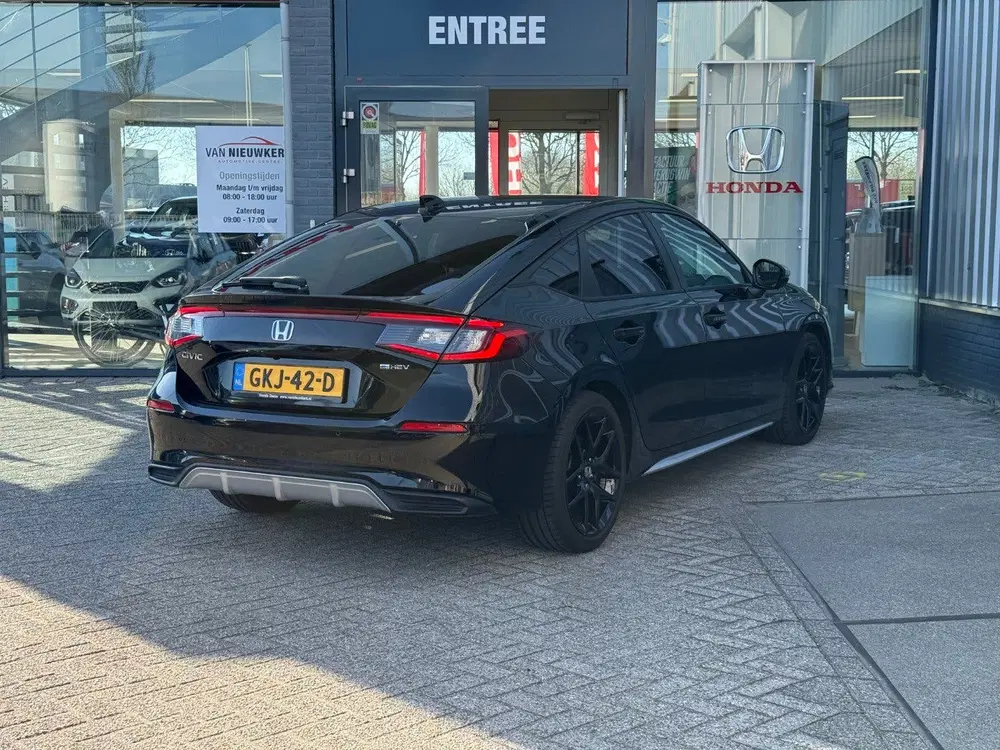 Honda Civic 2.0 HYBRID 184PK Automaat Sport uit 2024, foto 2