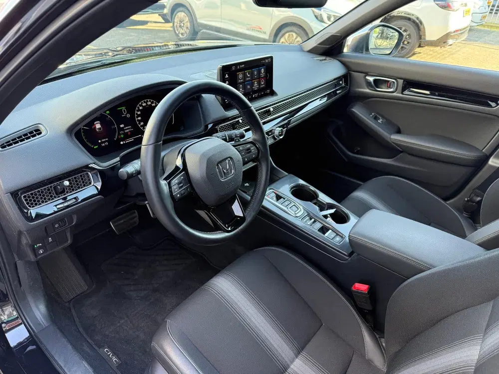 Honda Civic 2.0 HYBRID 184PK Automaat Sport uit 2024, foto 4