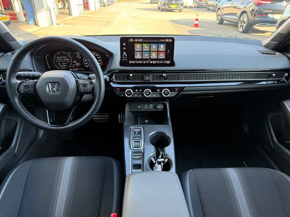 Honda Civic 2.0 HYBRID 184PK Automaat Sport uit 2024, foto 5