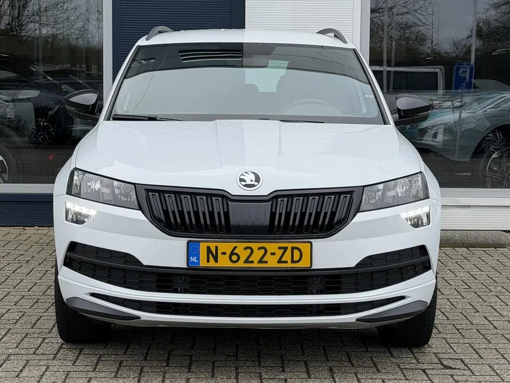 Skoda Karoq 1.5 TSI 150 pk DSG Sportline Business uit 2021, foto 3
