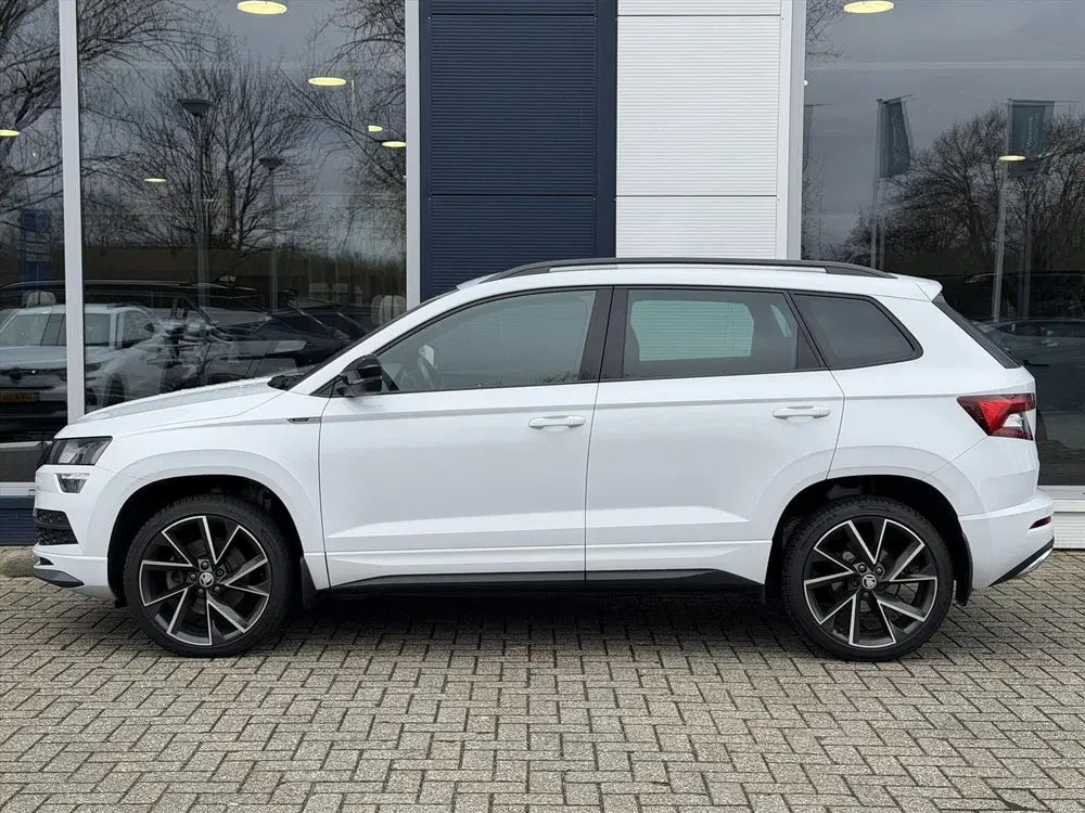 Skoda Karoq 1.5 TSI 150 pk DSG Sportline Business uit 2021, foto 4