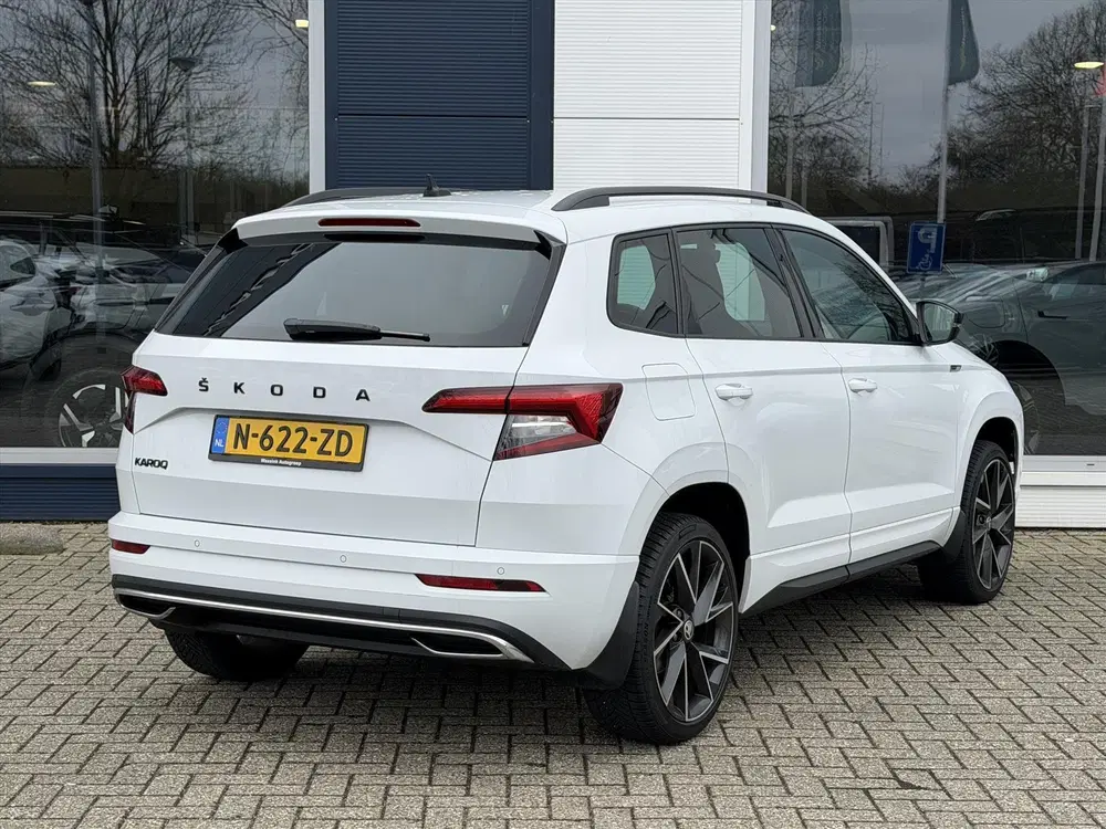 Skoda Karoq 1.5 TSI 150 pk DSG Sportline Business uit 2021, foto 5