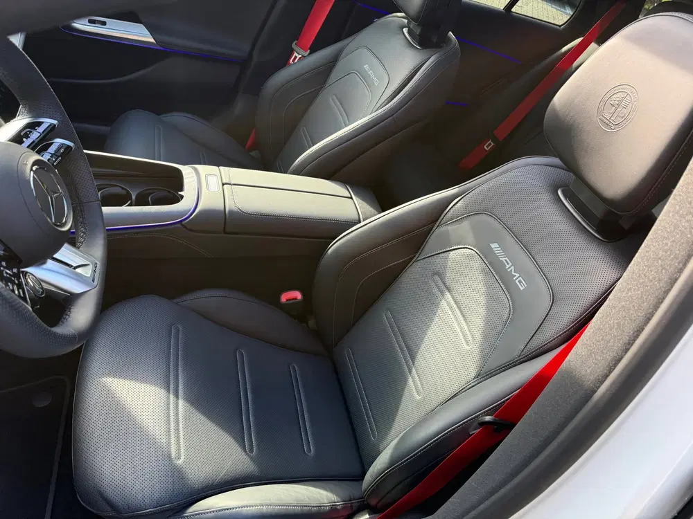 Mercedes-Benz E-Klasse AMG 53 4MATIC+ Manufactor trek uit 2025, foto 10