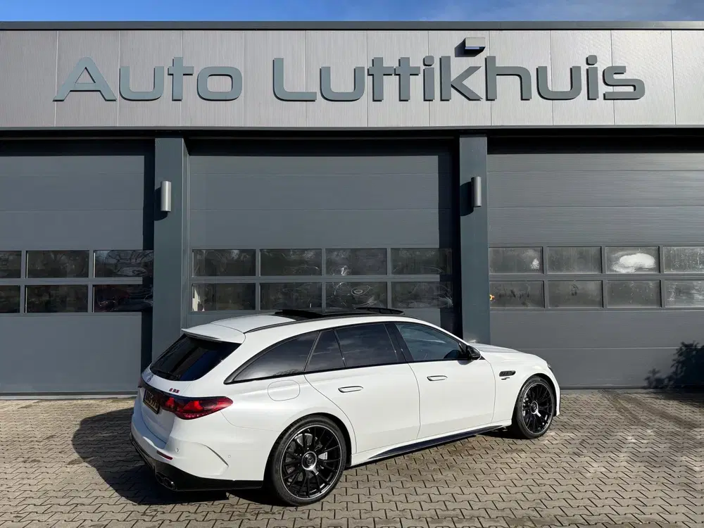 Mercedes-Benz E-Klasse AMG 53 4MATIC+ Manufactor trek uit 2025, foto 4