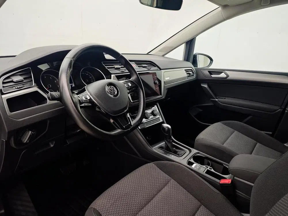 Volkswagen Touran 1.5 TSI Comfortline Business 7p Automaat uit 2020, foto 6