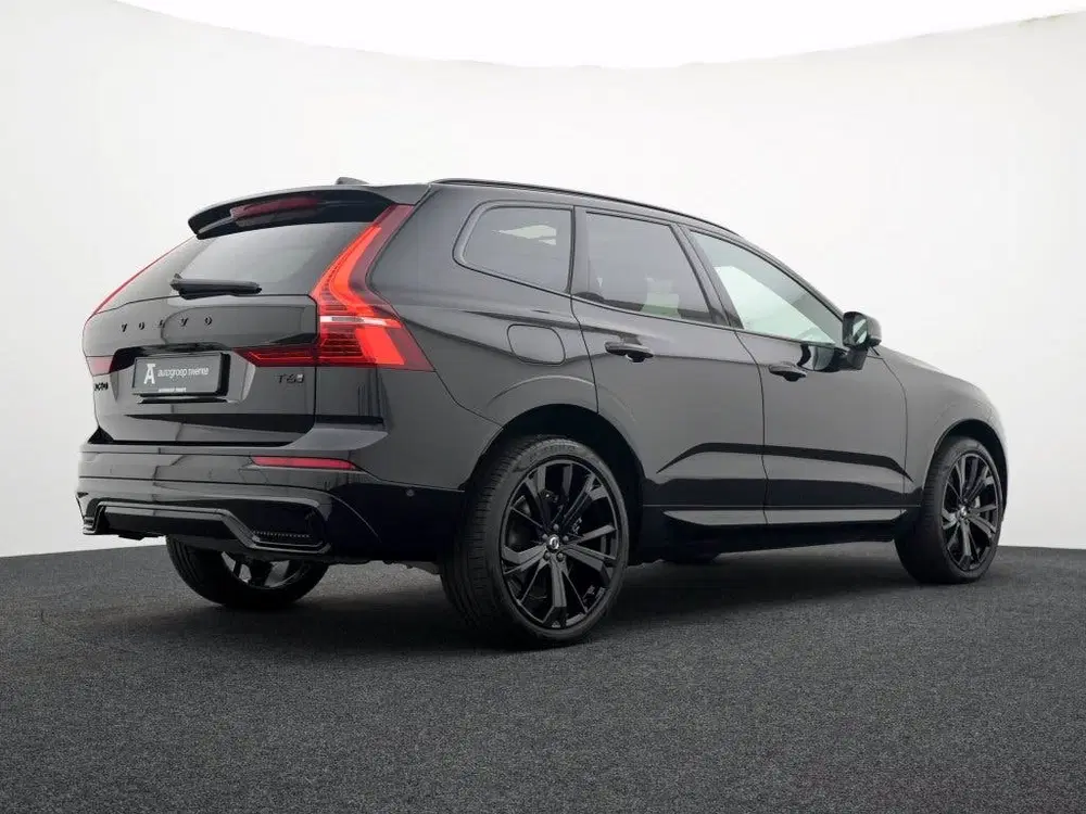 Volvo XC60 2.0 T6 AWD+ Black Edition uit 2025, foto 2