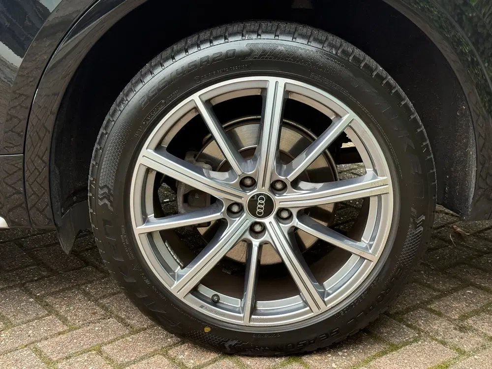Audi Q5 50 TFSI uit 2021, foto 11