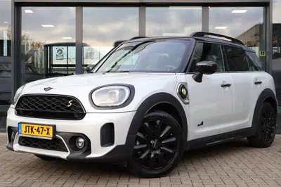 Mini Countryman 1.5 Cooper SE ALL4 Chili uit 2023