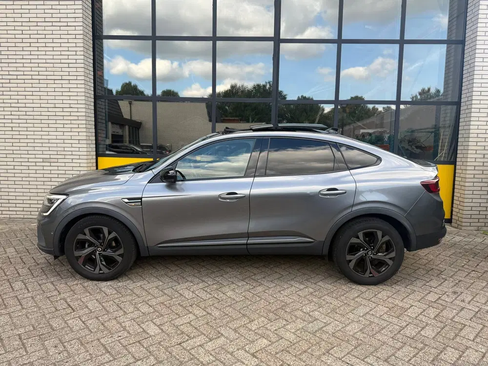 Renault Arkana 140PK R.S. line uit 2023, foto 2