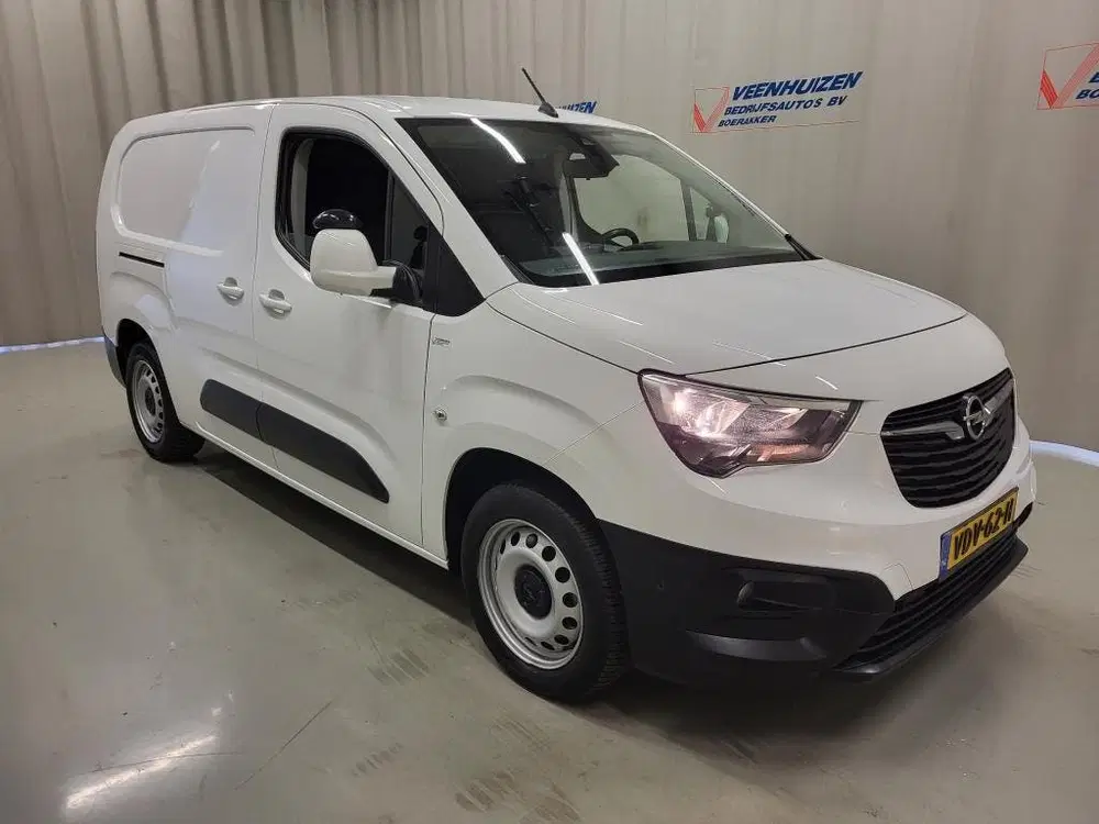 Opel Combo 1.5D 130pk L2 uit 2020, foto 14