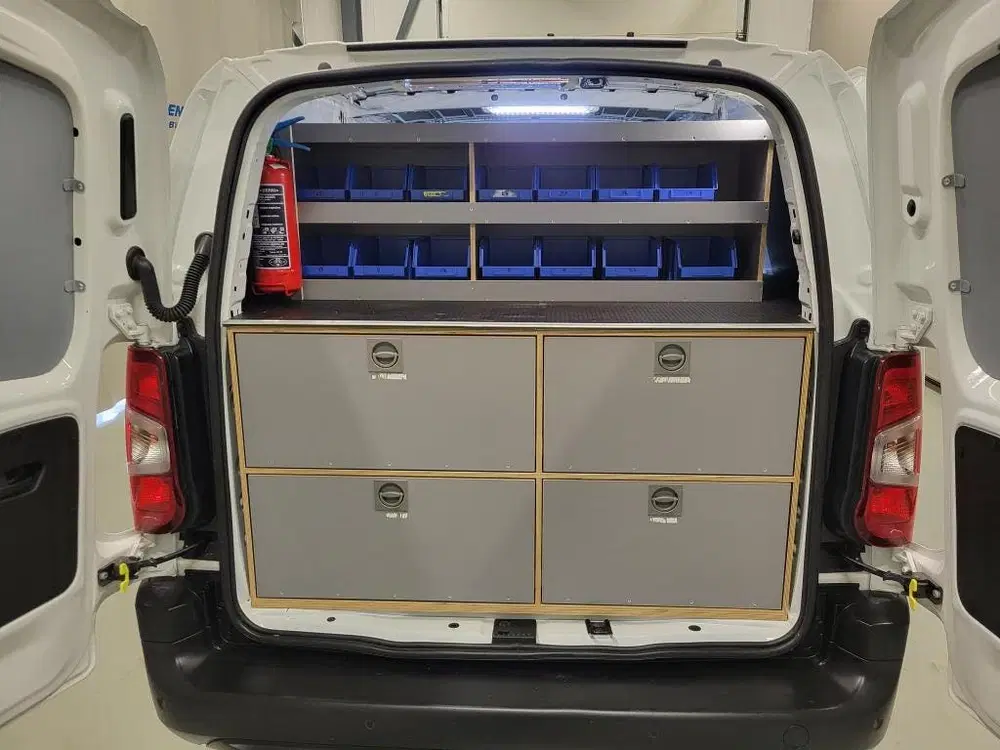 Opel Combo 1.5D 130pk L2 uit 2020, foto 6