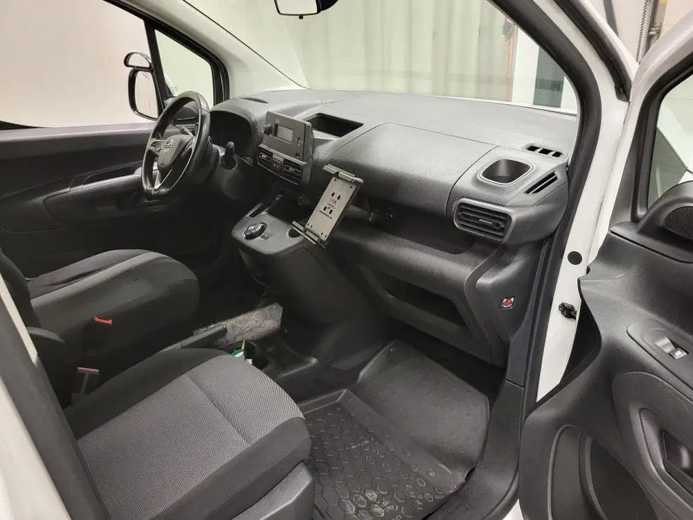 Opel Combo 1.5D 130pk L2 uit 2020, foto 8