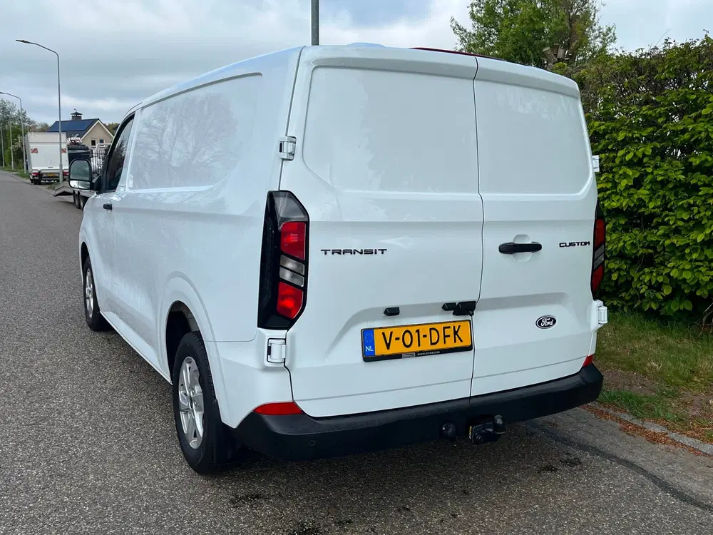 Ford Transit Custom L1H1 110pk Trend uit 2024, foto 13