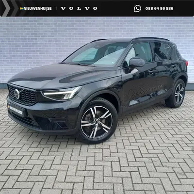Volvo XC40 2.0 B3 Plus Dark uit 2024