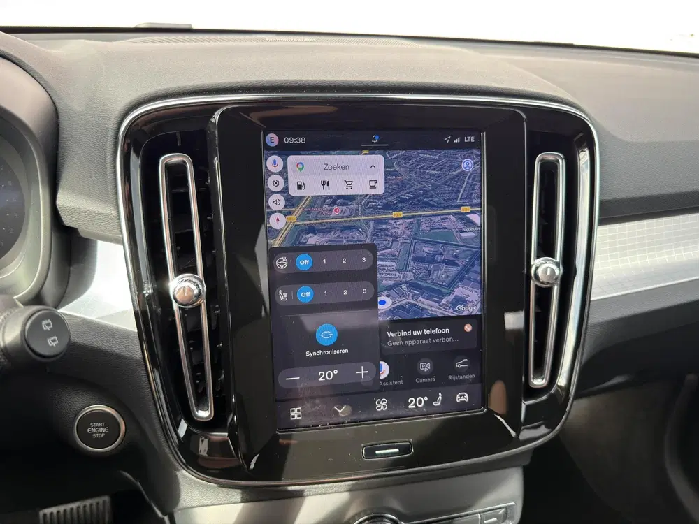 Volvo XC40 2.0 B3 Plus Dark uit 2024, foto 10