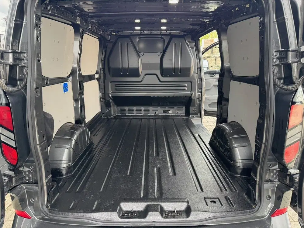 Ford Transit Custom 2.0 TDCI 170pk L1H1 Limited Automaat uit 2024, foto 10