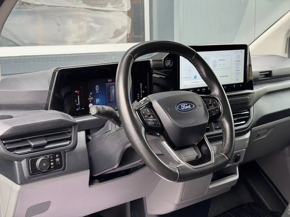 Ford Transit Custom 2.0 TDCI 170pk L1H1 Limited Automaat uit 2024, foto 3