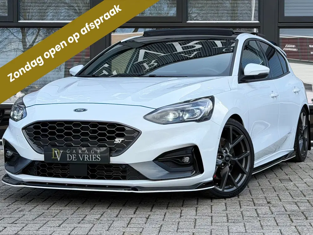Ford Focus 2.3 EcoBoost ST-3 Panoramadak Sportuitlaat uit 2020