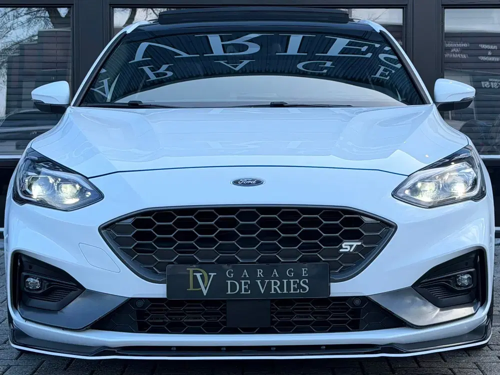 Ford Focus 2.3 EcoBoost ST-3 Panoramadak Sportuitlaat uit 2020, foto 13