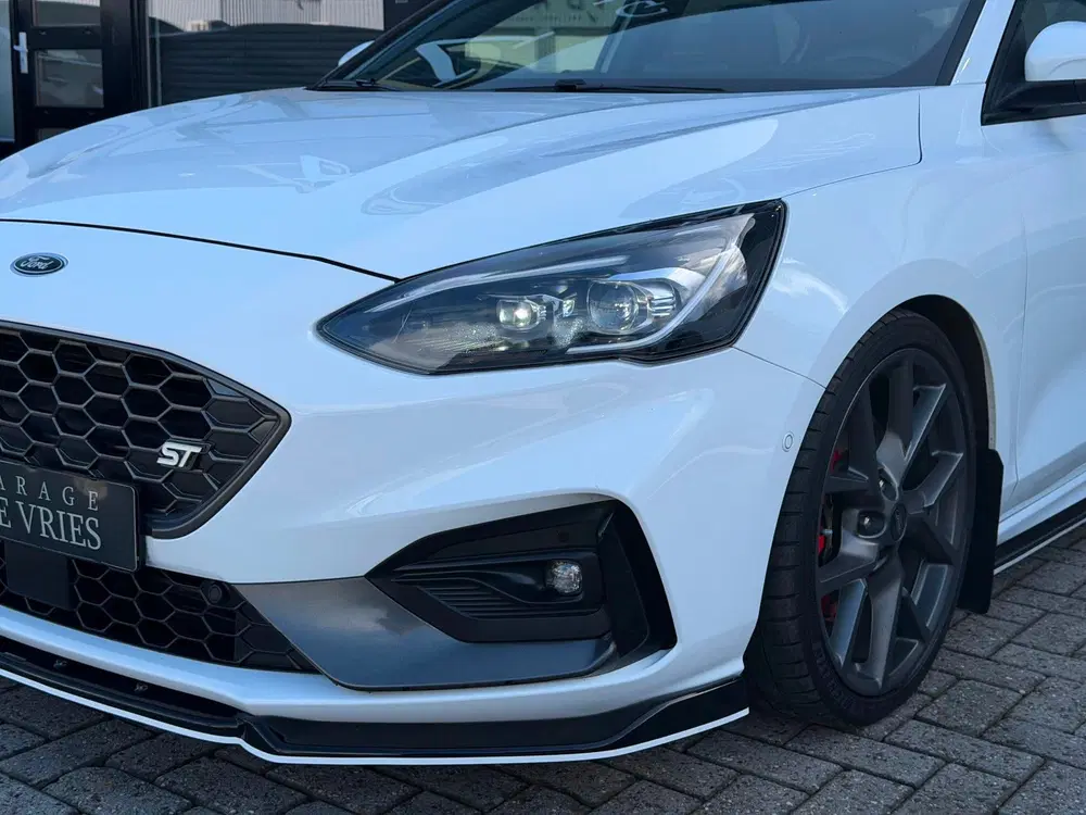 Ford Focus 2.3 EcoBoost ST-3 Panoramadak Sportuitlaat uit 2020, foto 15