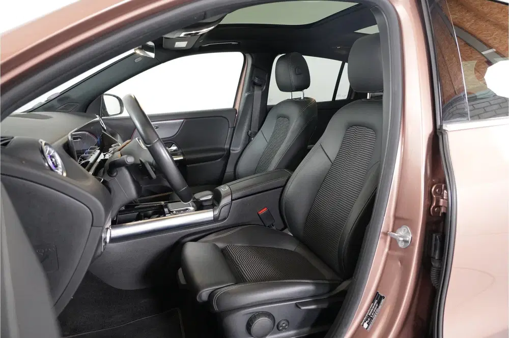 Mercedes-Benz GLA GLA 250 e AMG Line 218 pk PHEV uit 2022, foto 12