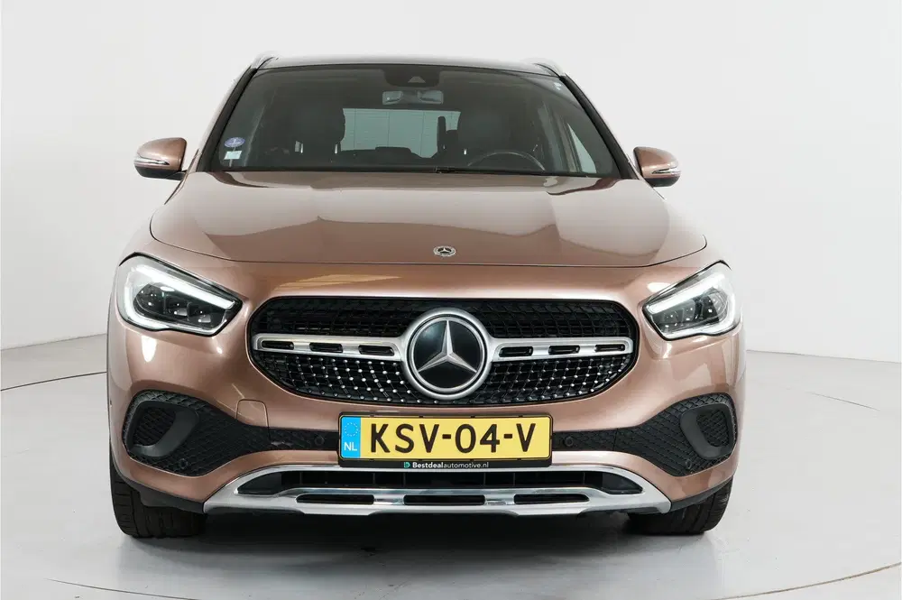 Mercedes-Benz GLA GLA 250 e AMG Line 218 pk PHEV uit 2022, foto 3
