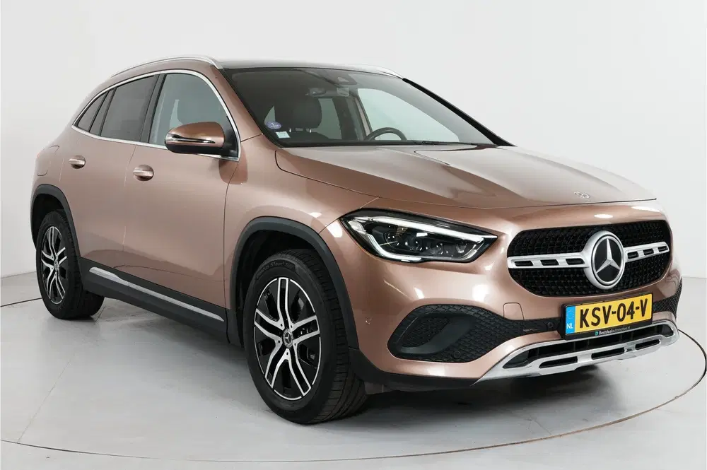 Mercedes-Benz GLA GLA 250 e AMG Line 218 pk PHEV uit 2022, foto 4