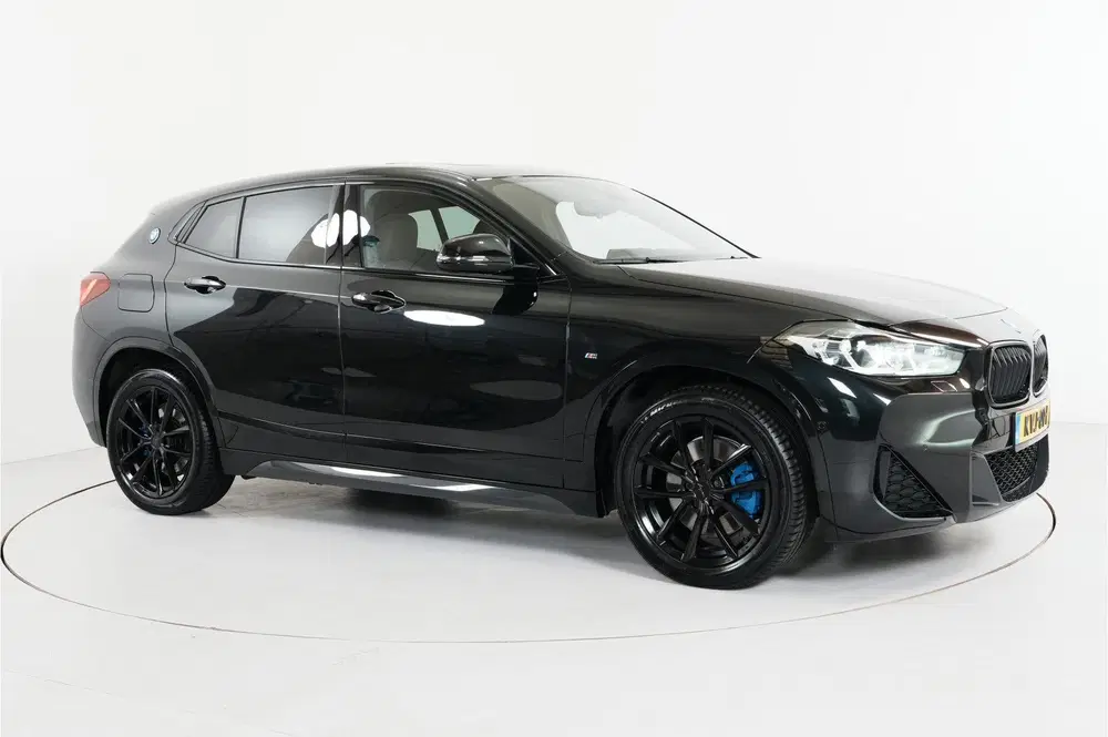 BMW X2 xDrive25e PHEV 220 pk uit 2023, foto 5