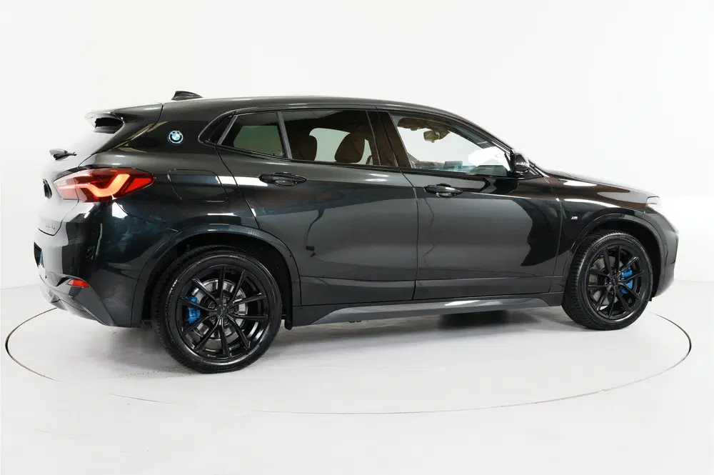 BMW X2 xDrive25e PHEV 220 pk uit 2023, foto 7