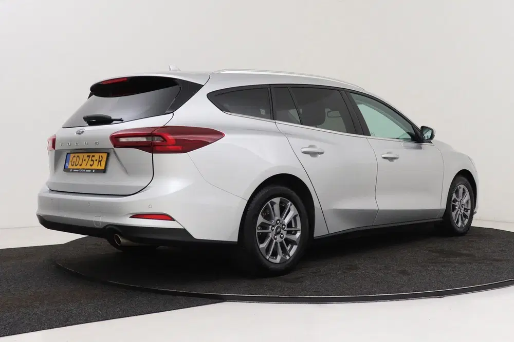 Ford Focus 1.0 EcoBoost Hybrid Titanium uit 2024, foto 2