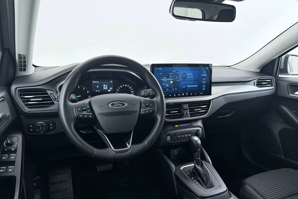Ford Focus 1.0 EcoBoost Hybrid Titanium uit 2024, foto 9