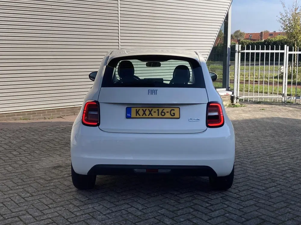 Fiat 500e Icon 42 kWh uit 2023, foto 12