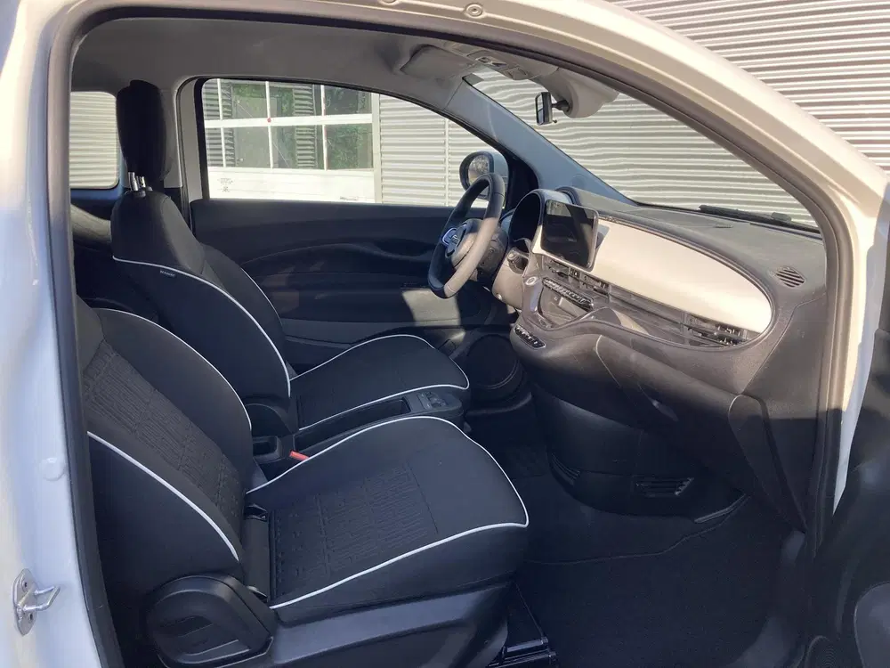 Fiat 500e Icon 42 kWh uit 2023, foto 14