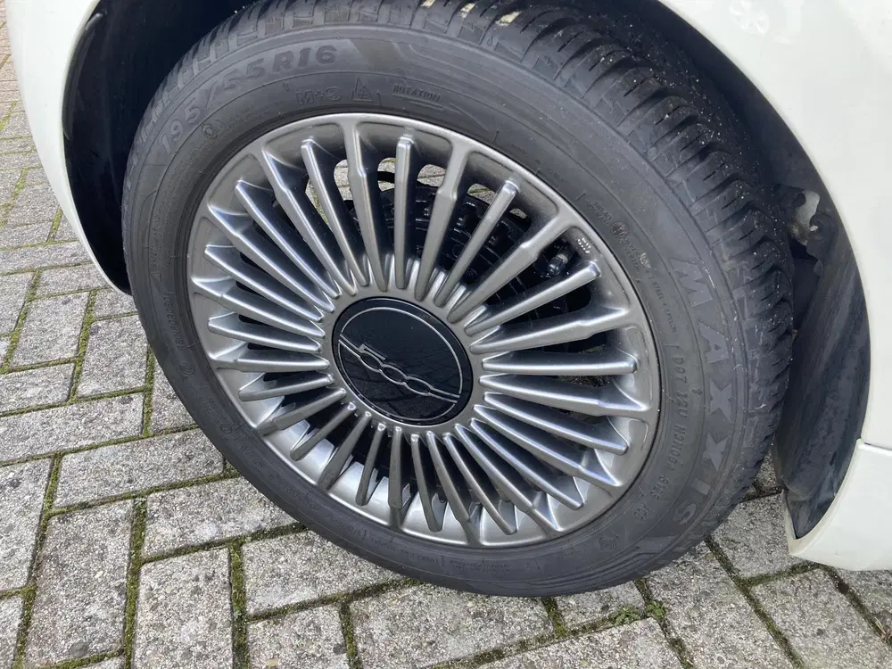 Fiat 500e Icon 42 kWh uit 2023, foto 15