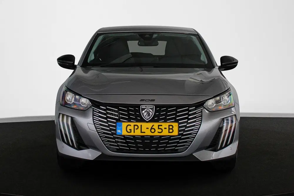 Peugeot 208 1.2 Hybrid 100 e-DCS6 Allure Apple CarPlay uit 2024, foto 13