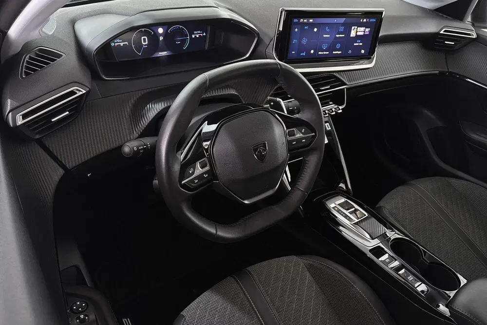 Peugeot 208 1.2 Hybrid 100 e-DCS6 Allure Apple CarPlay uit 2024, foto 5