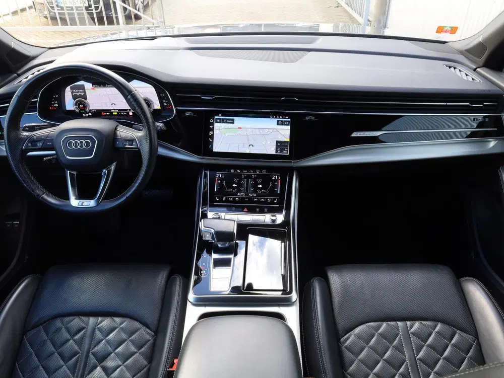 Audi Q7 55 TFSI e quattro S-Line 381PK uit 2021, foto 10