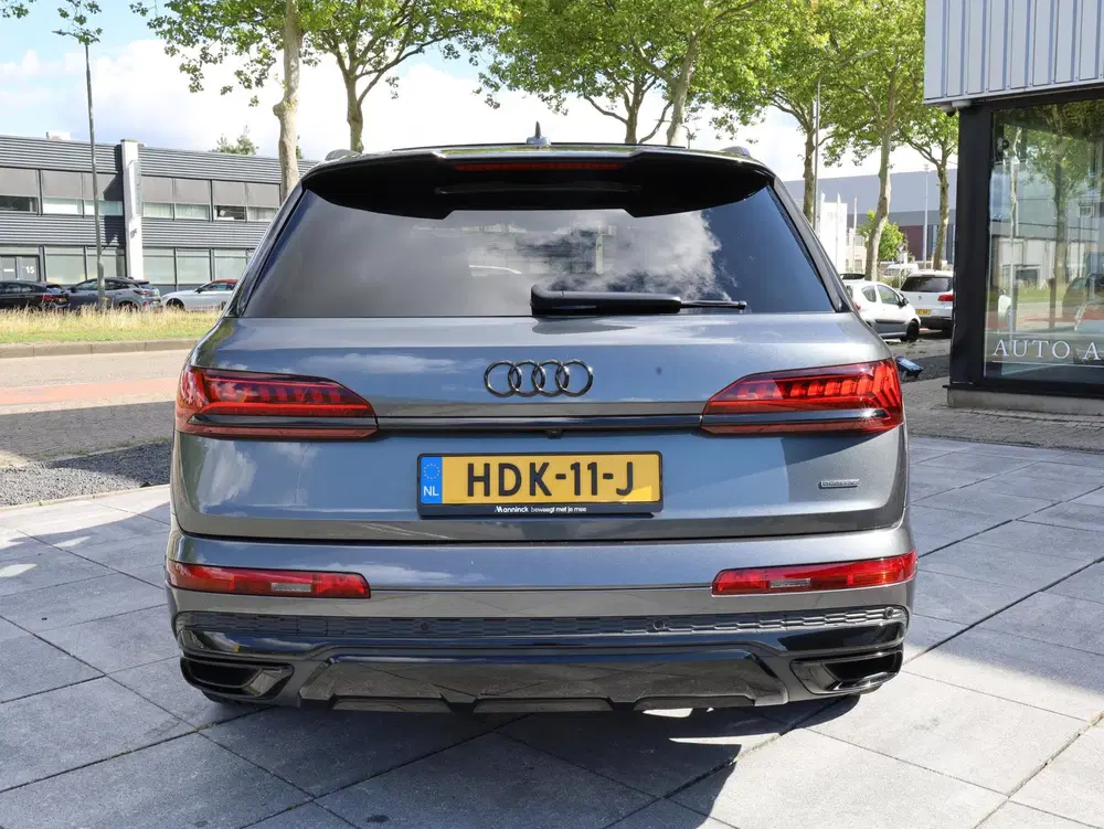 Audi Q7 55 TFSI e quattro S-Line 381PK uit 2021, foto 4