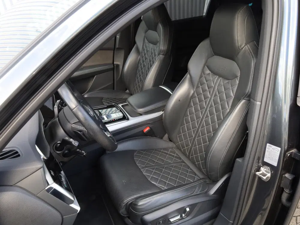Audi Q7 55 TFSI e quattro S-Line 381PK uit 2021, foto 9