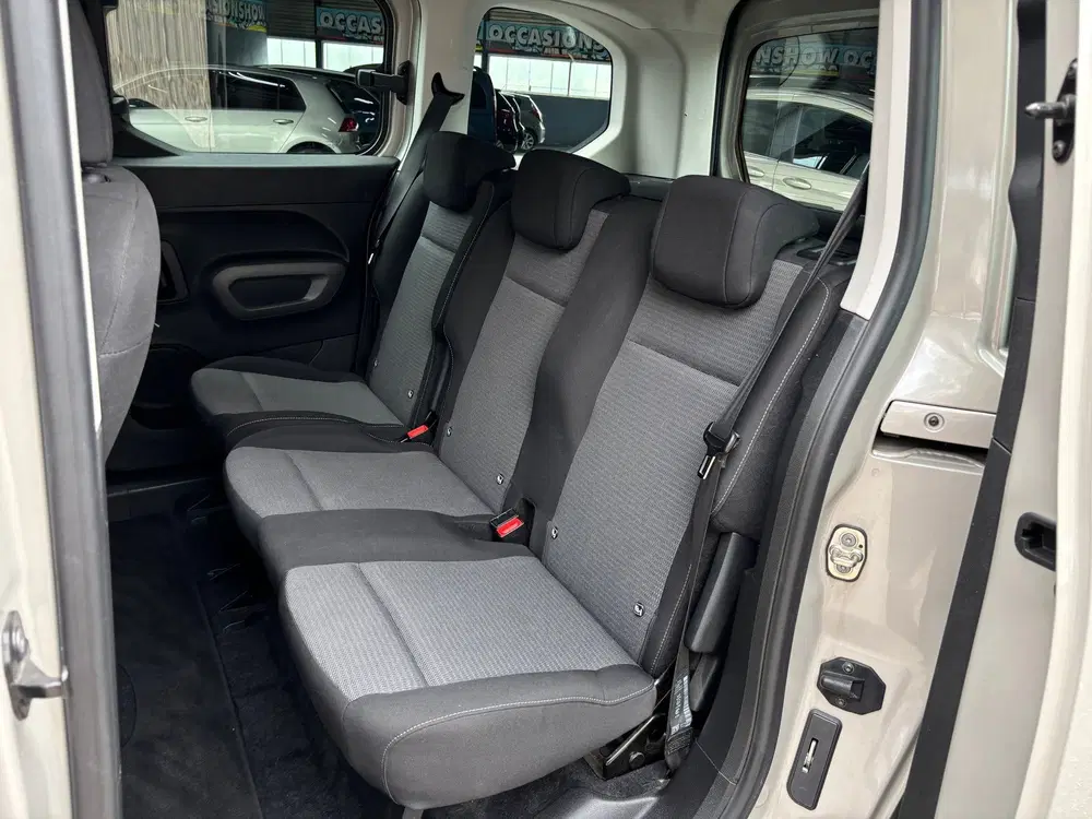 Toyota Proace City 1.2 Turbo Professional uit 2020, foto 10